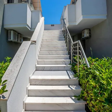 Enastron 44 2 Bedroom דירה פפקוהורי